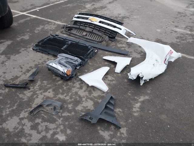 3GCUYDED9MG433427 Chevrolet Silverado 1500 4wd Short Bed Lt