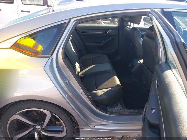 1HGCV1F30KA076550 Honda Accord Sport