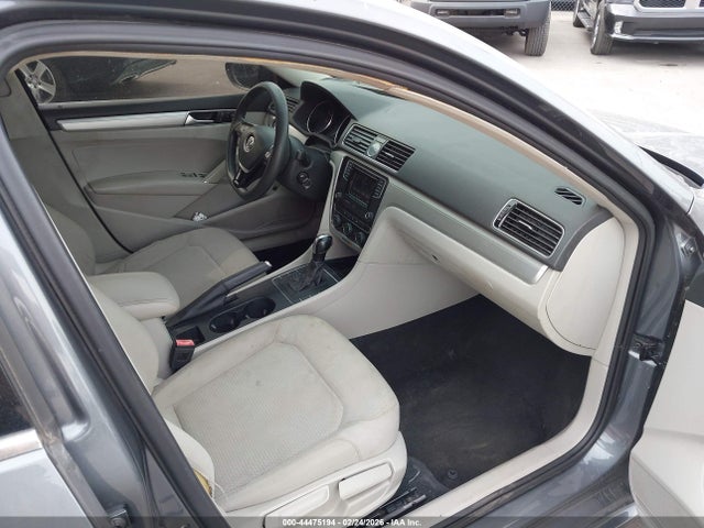 Aukcja sprzedaży 2016 Volkswagen Passat 1.8t S, vin: 1VWAT7A38GC036957, numer aukcji: 44475194