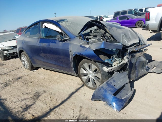 2021 TESLA MODEL Y 5YJYGDEE0MF268550 Photo 0