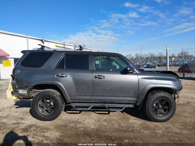 Продажа на аукционе авто 2014 Toyota 4runner Sr5 Premium, vin: JTEBU5JR2E5150706, номер лота: 44475254