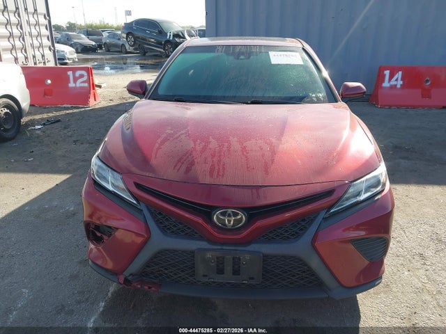 4T1B11HK5JU583673 Toyota CAMRY SE