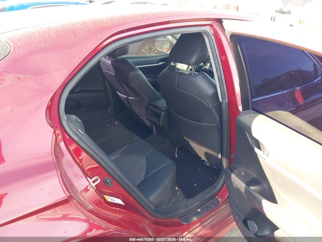 4T1B11HK5JU583673 Toyota CAMRY SE