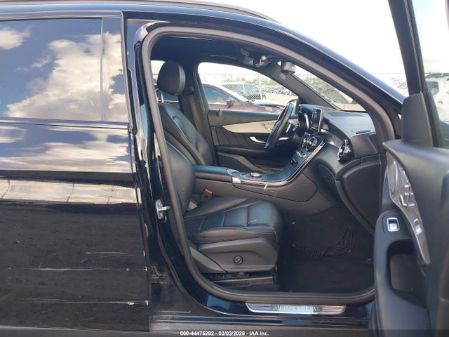 WDC0G4JB6KV164243 Mercedes-Benz GLC 300