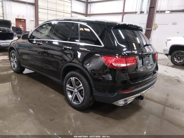 2016 MERCEDES-BENZ GLC 300 WDC0G4JB1GF090859 Photo 2