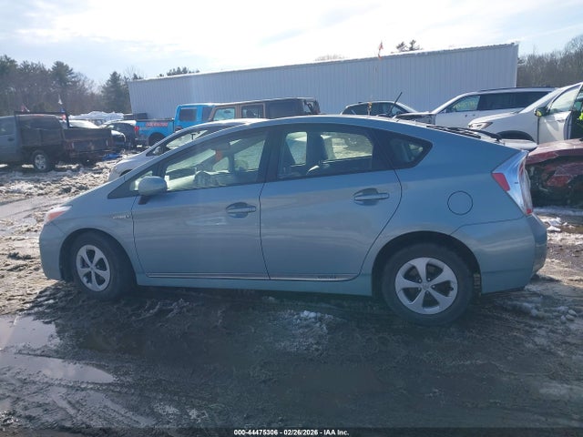 JTDKN3DUXF1919676 Toyota Prius Four