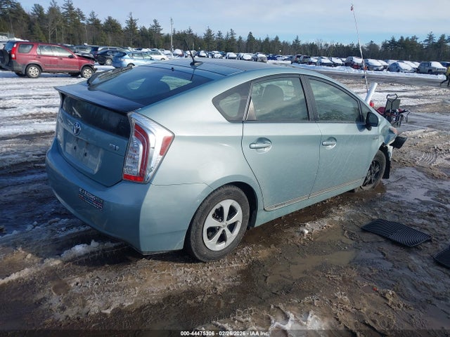 JTDKN3DUXF1919676 Toyota Prius Four