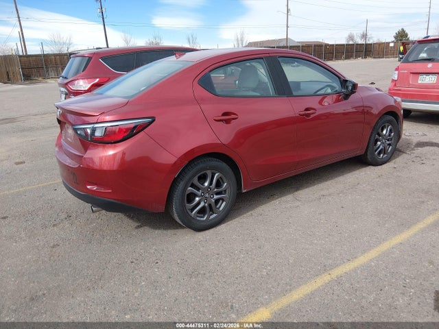 3MYDLBYV4KY511029 Toyota YARIS LE