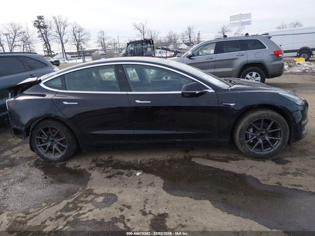 44475362 :رقم المزاد ، 5YJ3E1EA0KF305511 vin ، 2019 Tesla Model 3 مزاد بيع