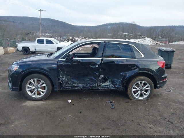 44475397 :رقم المزاد ، WA1DECF35R1029002 vin ، 2024 Audi Q3 Premium 45 Tfsi S Line Quattro Tiptronic مزاد بيع