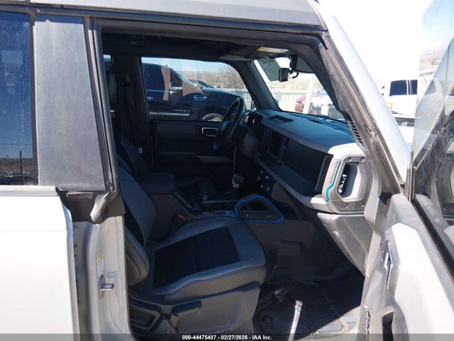 Ford Bronco Black Diamond 2023 1FMEE5DH5PLB55829 Image 5