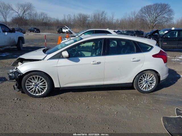 Ford Focus Titanium 2014 1FADP3N20EL377576 Image 13