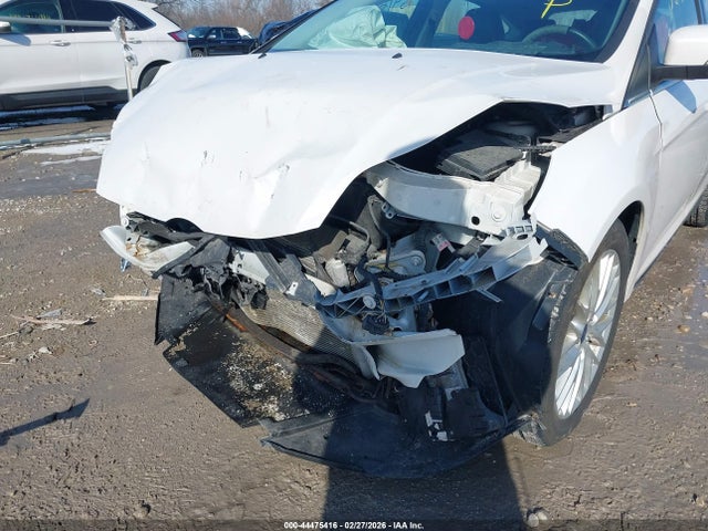 Ford Focus Titanium 2014 1FADP3N20EL377576 Image 6