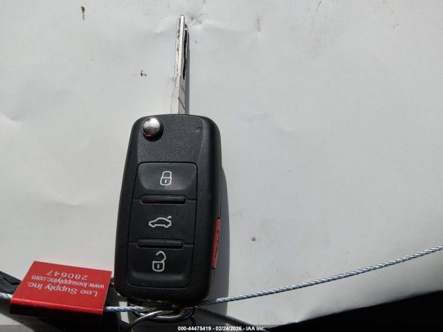 Aukcja sprzedaży 2015 Volkswagen Passat 2.0l Tdi Se, vin: 1VWBV7A37FC051284, numer aukcji: 44475419