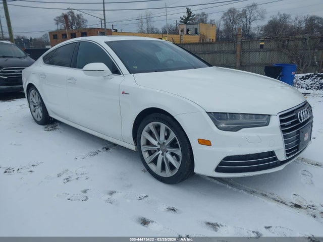 2016 AUDI A7 WAUWGAFC0GN005495