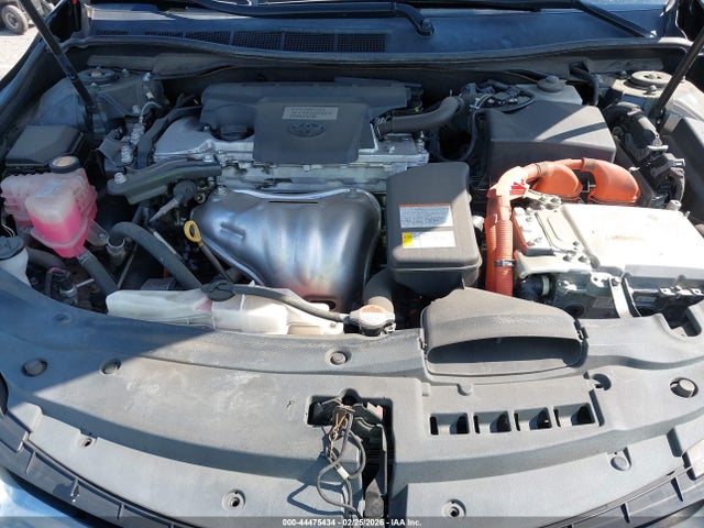 4T1BD1FK9GU183120 Toyota Camry Hybrid Xle