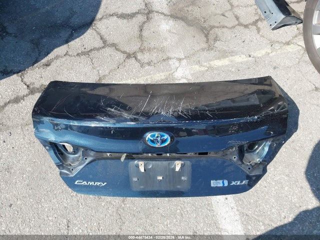 4T1BD1FK9GU183120 Toyota Camry Hybrid Xle