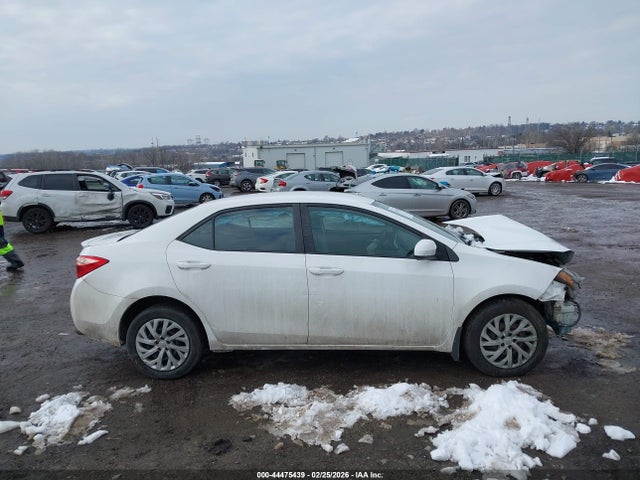 2T1BURHE3KC223515 Toyota COROLLA LE