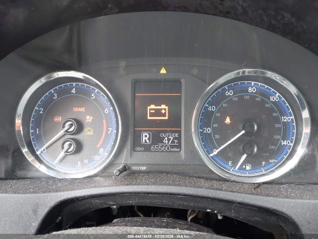 2T1BURHE3KC223515 Toyota COROLLA LE