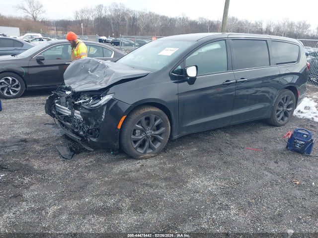 2019 Chrysler Pacifica Touring Plus მანქანა იყიდება აუქციონზე, vin: 2C4RC1FG0KR507661, აუქციონის ნომერი: 44475442