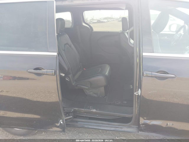 2C4RC1BG0SR581619 Chrysler Pacifica Select
