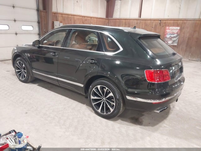 2019 BENTLEY BENTAYGA SJAAM2ZV7KC025290 Photo 2