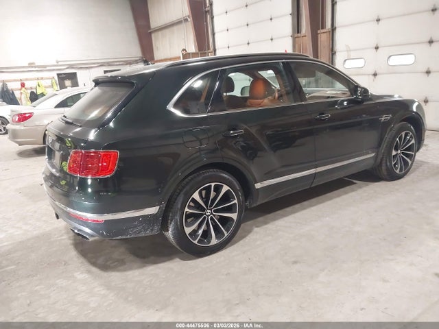 2019 BENTLEY BENTAYGA SJAAM2ZV7KC025290 Photo 3