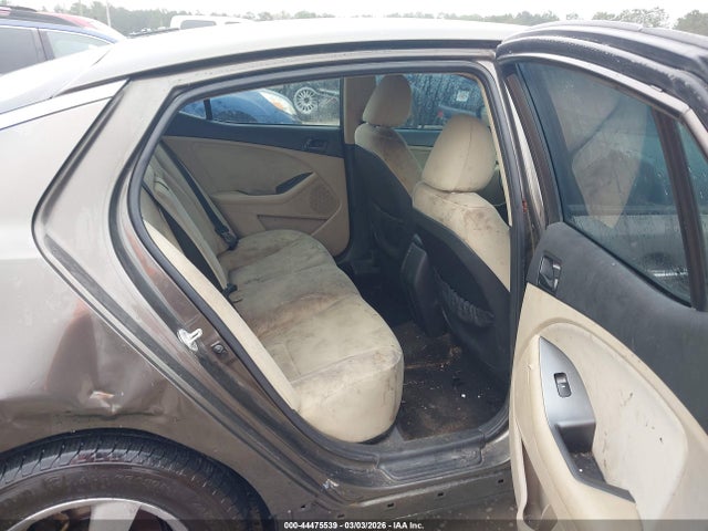 KIA Optima Lx 2015 5XXGM4A72FG405595 Image 8