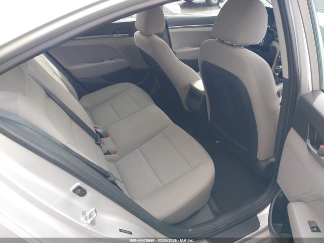 5NPD74LF4HH186533 Hyundai ELANTRA SE
