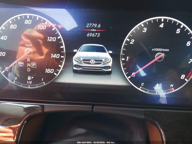 44475554 :رقم المزاد ، WDD1J6FB7JF011725 vin ، 2018 Mercedes-benz E 400 مزاد بيع