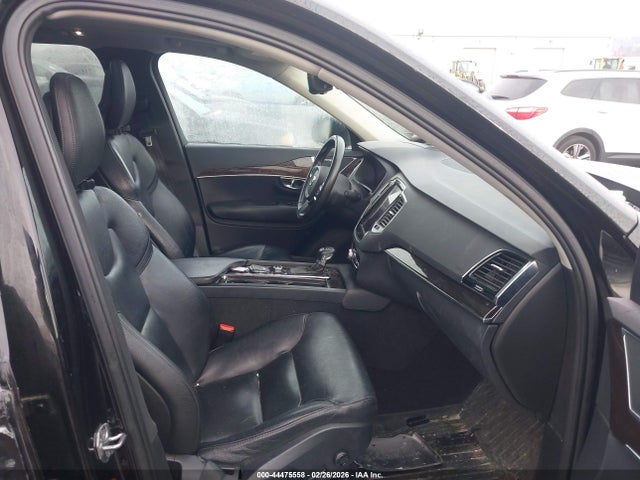 YV4A22PK0G1044390 Volvo Xc90 T6 Momentum