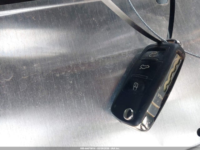 44475614 :رقم المزاد ، 1VWAS7A33FC096291 vin ، 2015 Volkswagen Passat 1.8t Limited Edition مزاد بيع