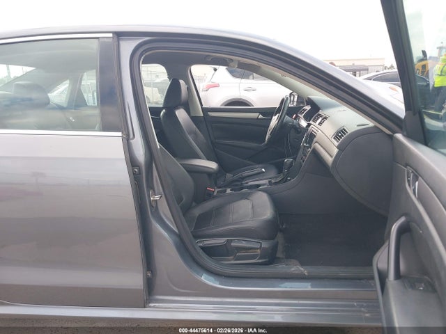44475614 :رقم المزاد ، 1VWAS7A33FC096291 vin ، 2015 Volkswagen Passat 1.8t Limited Edition مزاد بيع