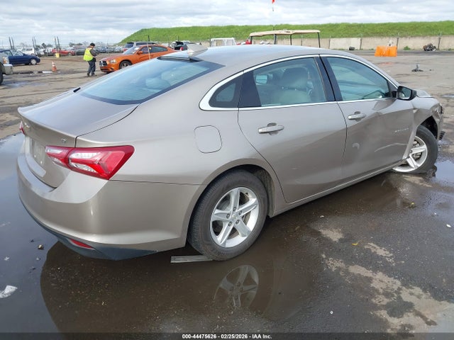 1G1ZD5ST4NF194996 Chevrolet Malibu Fwd Lt