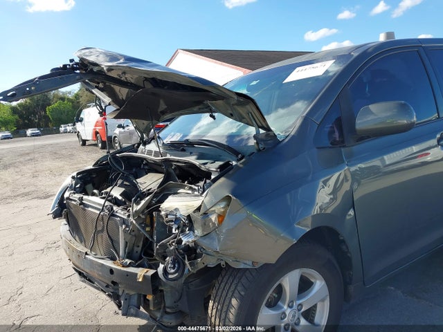 Aukcja sprzedaży 2011 Toyota Sienna Base V6, vin: 5TDZK3DC3BS148330, numer aukcji: 44475671