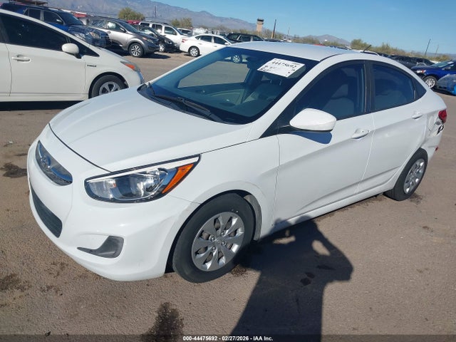 Hyundai ACCENT SE 2017 KMHCT4AE4HU377923 Image 2