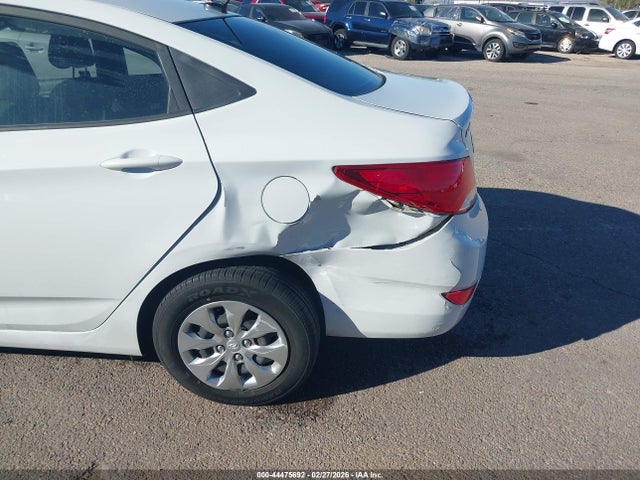 Hyundai ACCENT SE 2017 KMHCT4AE4HU377923 Image 6