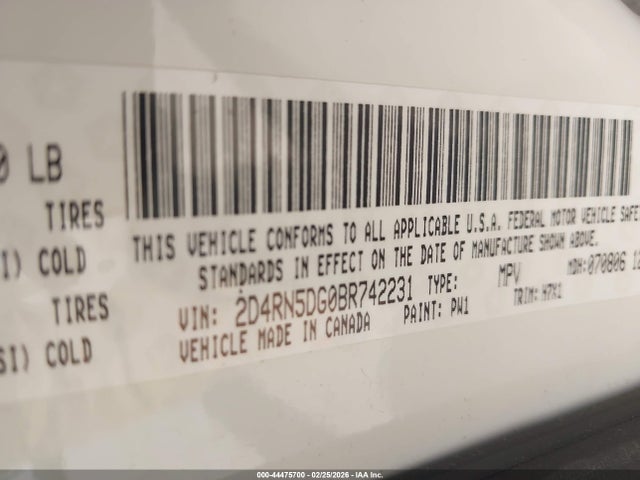 44475700 :رقم المزاد ، 2D4RN5DG0BR742231 vin ، 2011 Dodge Grand Caravan Crew مزاد بيع