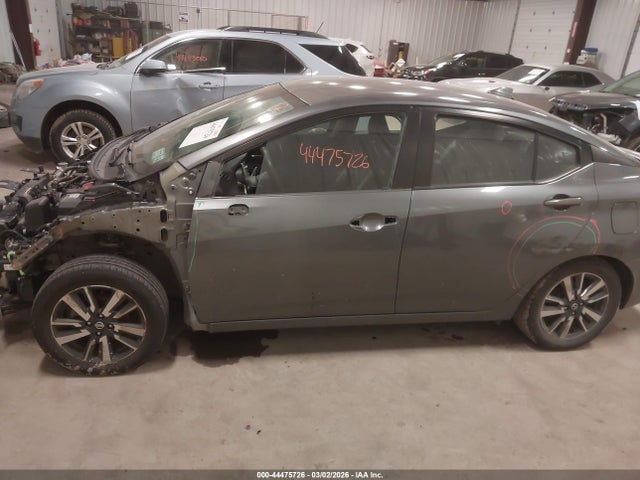 2021 Nissan Versa Sv Xtronic Cvt მანქანა იყიდება აუქციონზე, vin: 3N1CN8EV1ML885225, აუქციონის ნომერი: 44475726