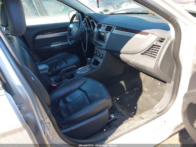 44475778 :رقم المزاد ، 1C3CC5FB2AN217424 vin ، 2010 Chrysler Sebring Limited مزاد بيع