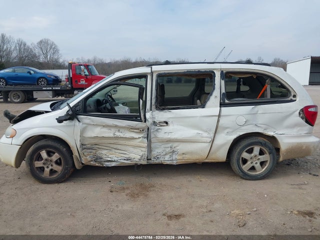 44475784 :رقم المزاد ، 2D4GP44L85R326098 vin ، 2005 Dodge Grand Caravan Sxt مزاد بيع