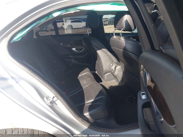 2015 Mercedes-benz C 300 მანქანა იყიდება აუქციონზე, vin: 55SWF4JB7FU087985, აუქციონის ნომერი: 44475809
