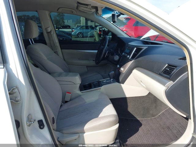 2013 Subaru Legacy 2.5i Premium მანქანა იყიდება აუქციონზე, vin: 4S3BMBC62D3007576, აუქციონის ნომერი: 44475853