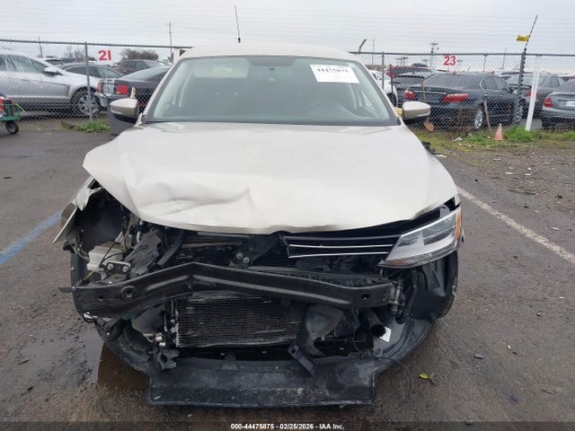 3VWD17AJ7EM262193 Volkswagen Jetta 1.8t Se