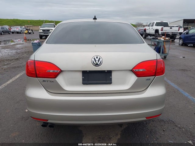 3VWD17AJ7EM262193 Volkswagen Jetta 1.8t Se