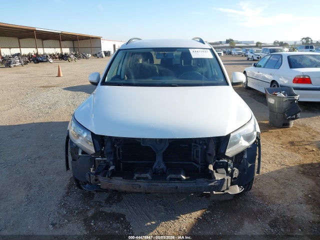 WVGAV7AX9FW614637 Volkswagen TIGUAN S