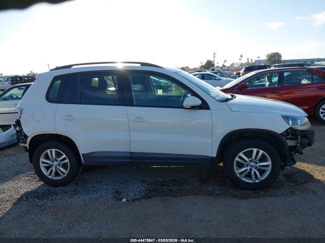WVGAV7AX9FW614637 Volkswagen TIGUAN S