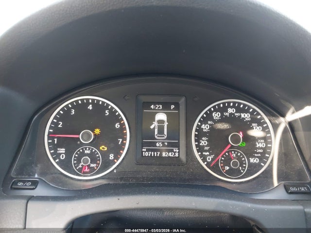 WVGAV7AX9FW614637 Volkswagen TIGUAN S