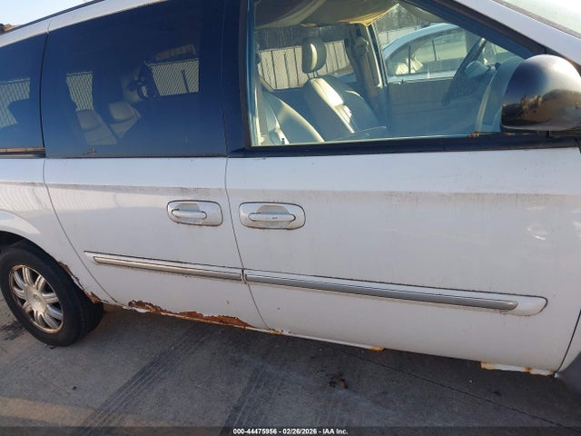 2006 Chrysler Town & Country Touring მანქანა იყიდება აუქციონზე, vin: 2A4GP54L46R657159, აუქციონის ნომერი: 44475956