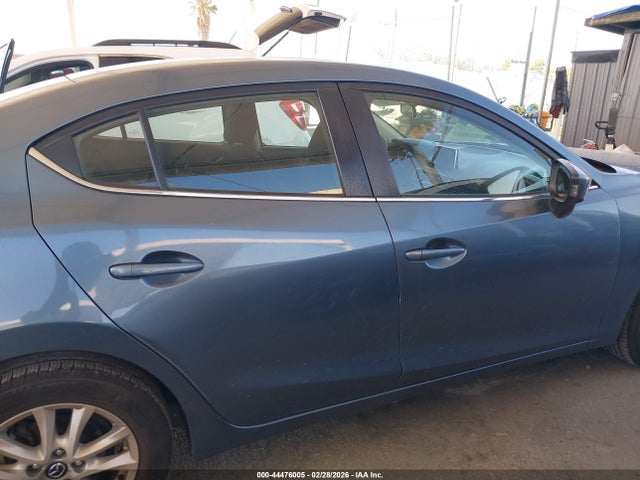 JM1BM1U71G1355015 Mazda Mazda3 I Sport